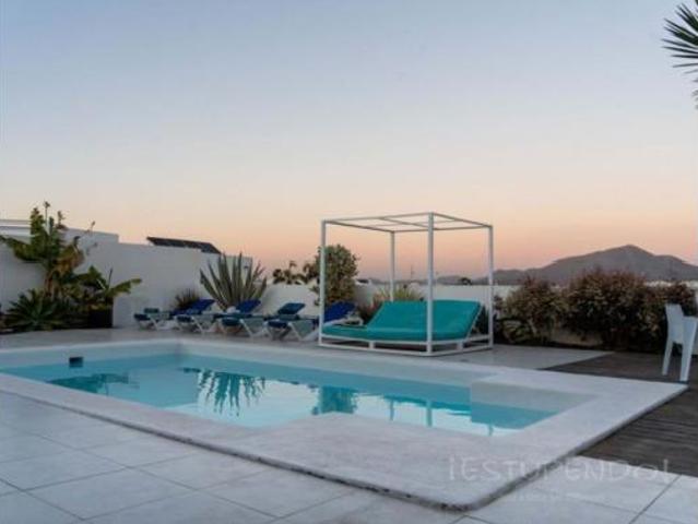Villa en venta en Yaiza, Montaña Roja