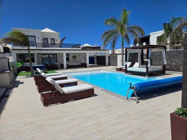 Villa en venta en Yaiza, Montaña Roja