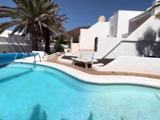 Villa en venta en Yaiza, Montaña Roja