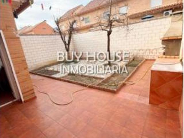 Chalet en venta en Yuncos, Castilla-La Mancha