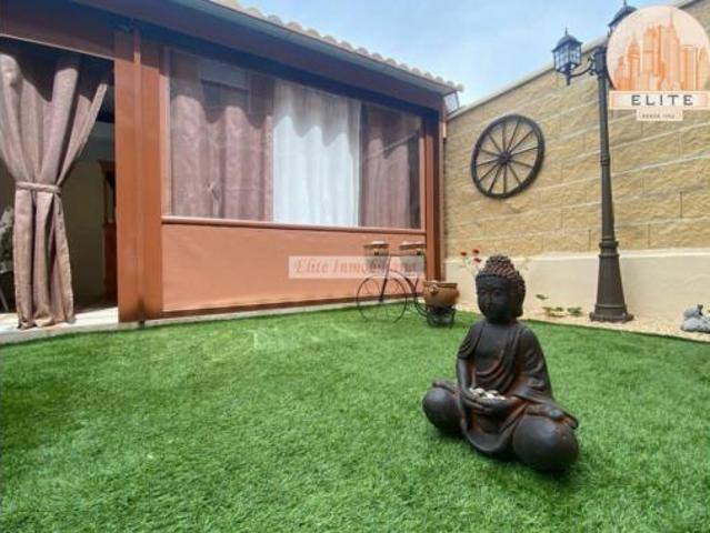 Chalet en venta en Yuncos, Toledo