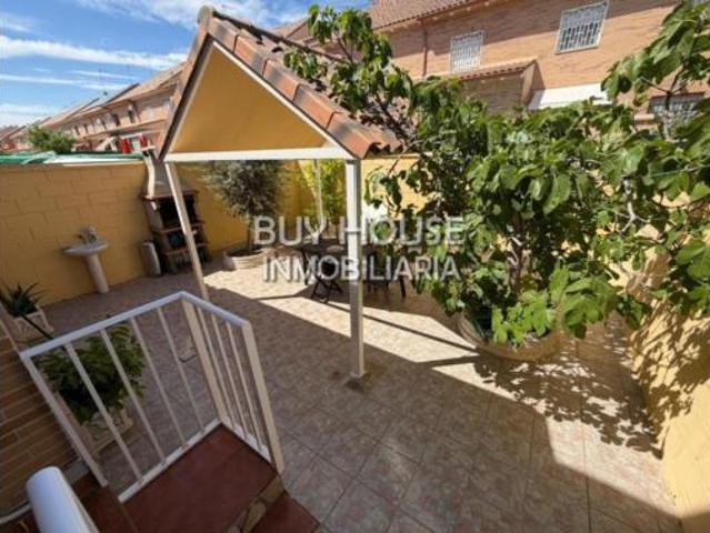 Chalet en venta en Yuncos, Castilla-La Mancha