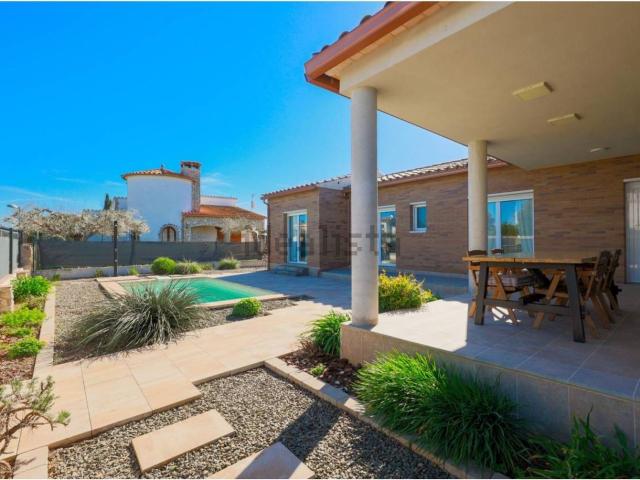 Casa en venta en Alt Empordà, Catalunya