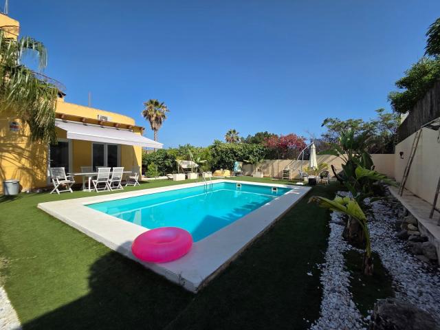 Casa en venta en Vera, Urbanización Cabuzana
