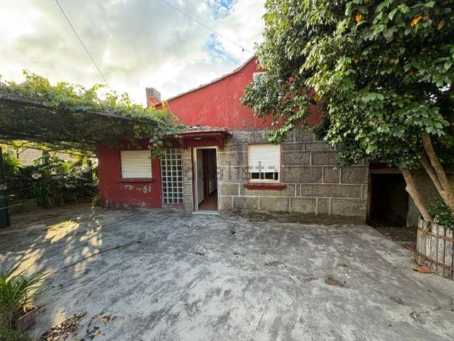 Casa en venta en O Freixo, Vigo