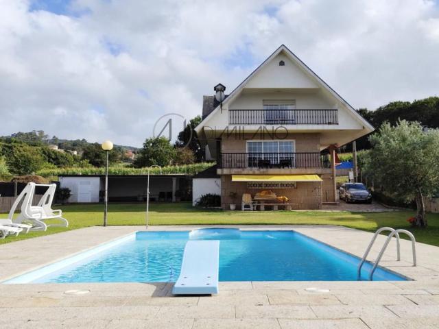 Casa en venta en Beade, Vigo