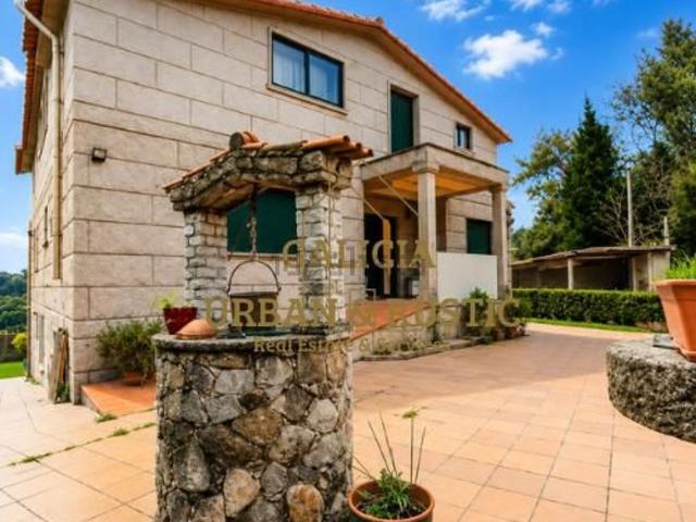 Casa en venta en Bembrive, Vigo