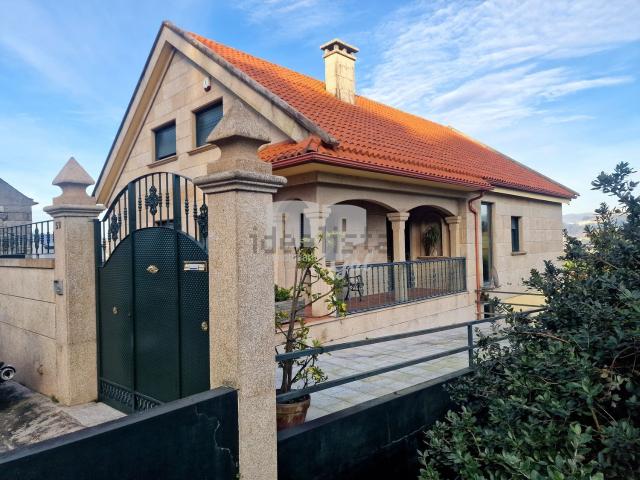 Casa en venta en Vigo, Pereiró