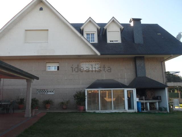 Casa en venta en Beade, Vigo