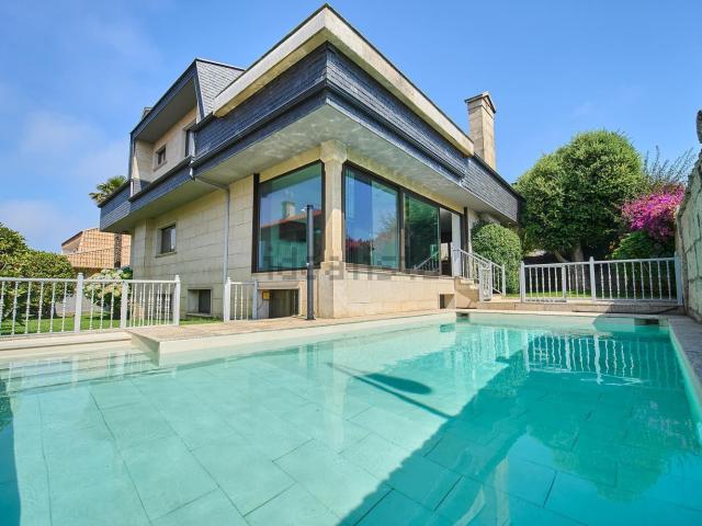 Casa en venta en Navia, Vigo