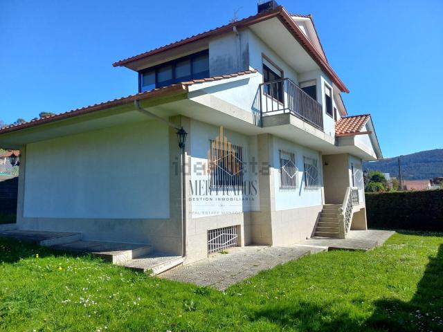Casa en venta en Bembrive, Vigo