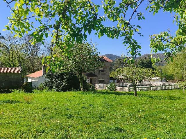 Casa en venta en Zamáns, Vigo