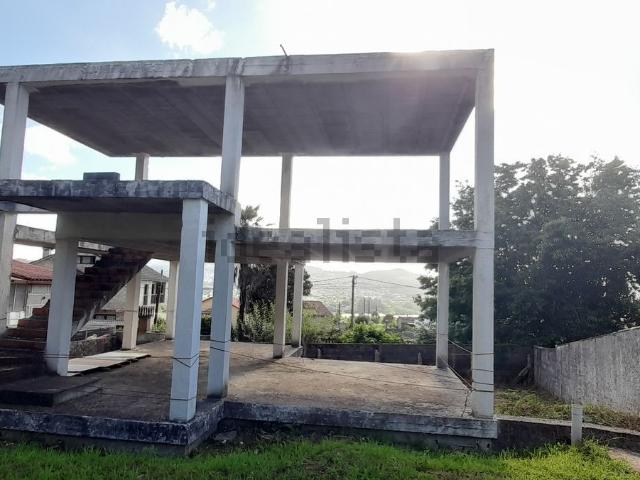 Casa en venta en Beade, Vigo