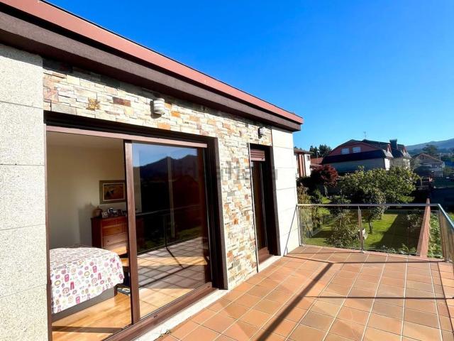 Casa en venta en Beade, Vigo
