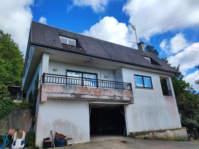 Casa en venta en Bembrive, Vigo