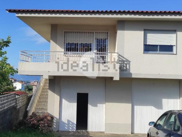 Casa en venta en A Sobreira, Vigo