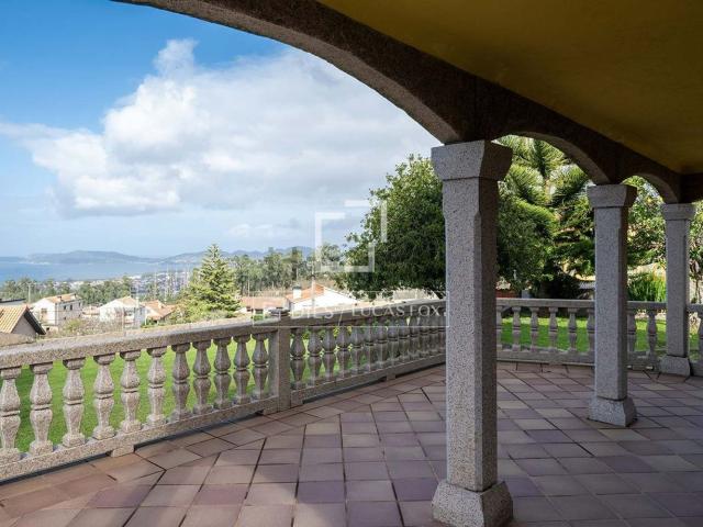 Casa en venta en O Freixo, Vigo