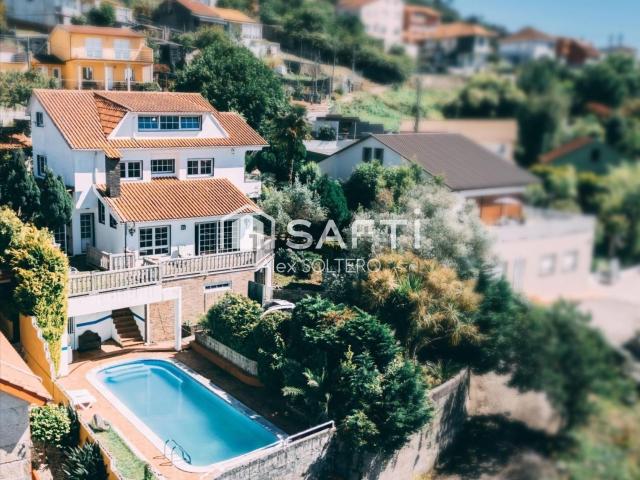 Casa en venta en Teis, Vigo