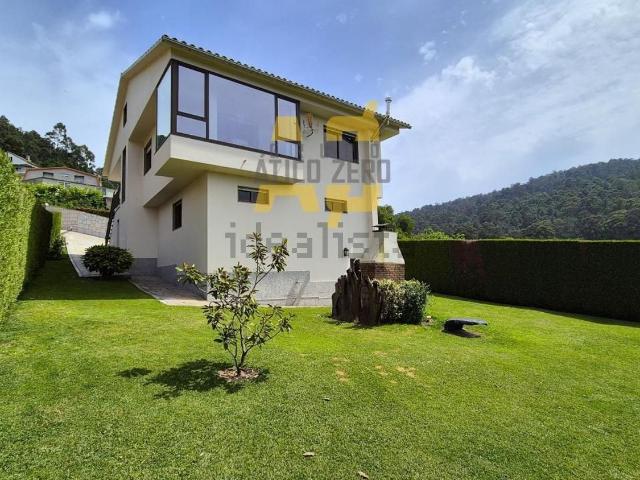 Casa en venta en Bembrive, Vigo