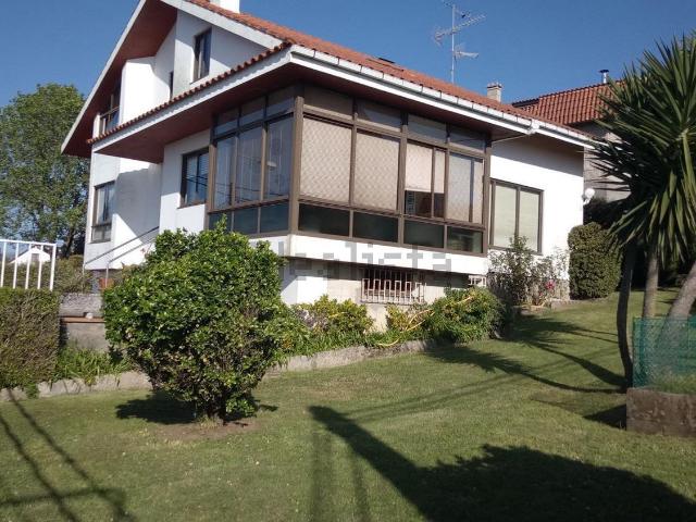 Casa en venta en O Casal, Vigo