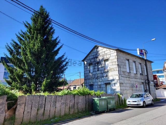 Casa en venta en Vigo, O Outeiro