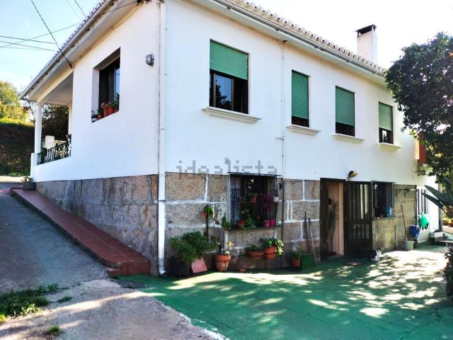 Casa en venta en Beade, Vigo