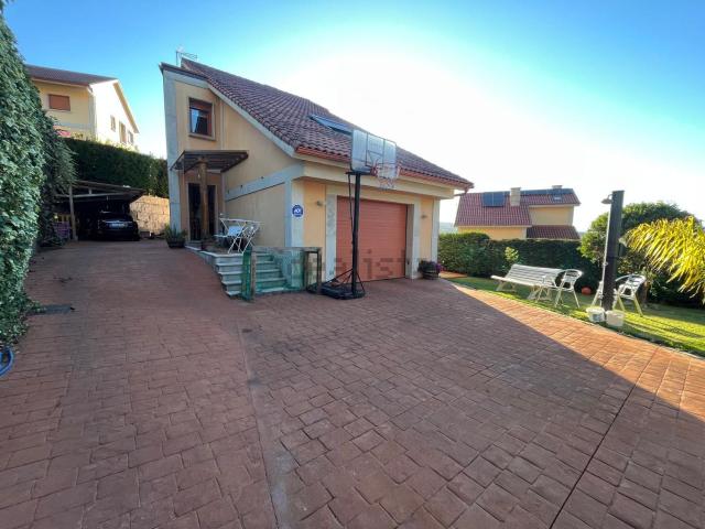 Casa en venta en Vilaboa, Pontevedra