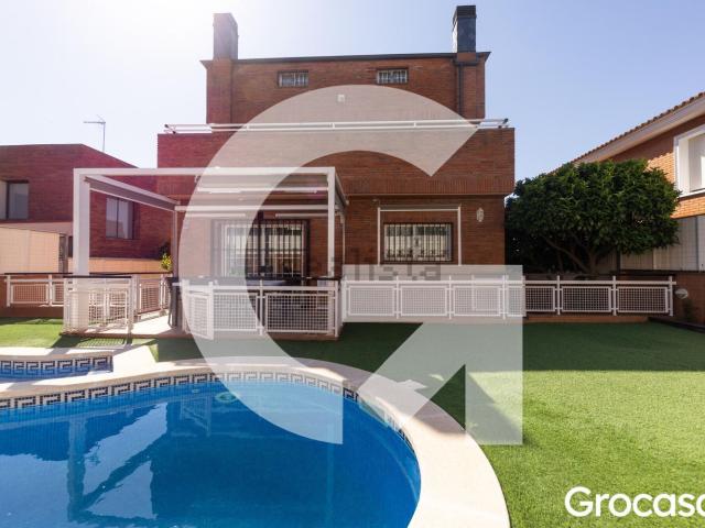 Casa en venta en Viladecans, Can Guardiola