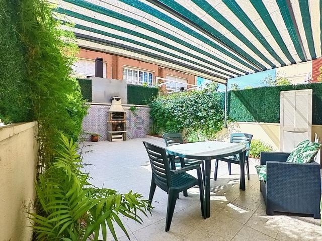 Casa en venta en Viladecans, la Torre-roja