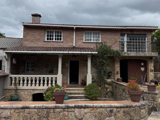Casa en venta en Vilagarcía de Arousa, O Salnés