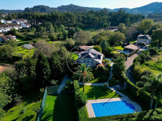 Casa en venta en Vilagarcía De Arousa, Fontecarmoa