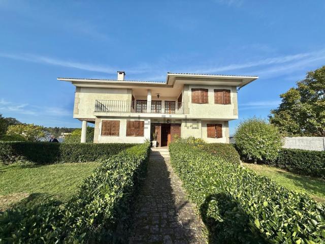 Casa en venta en Vilagarcía de Arousa, O Salnés