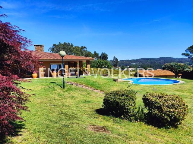 Casa en venta en Vilagarcía de Arousa, O Salnés