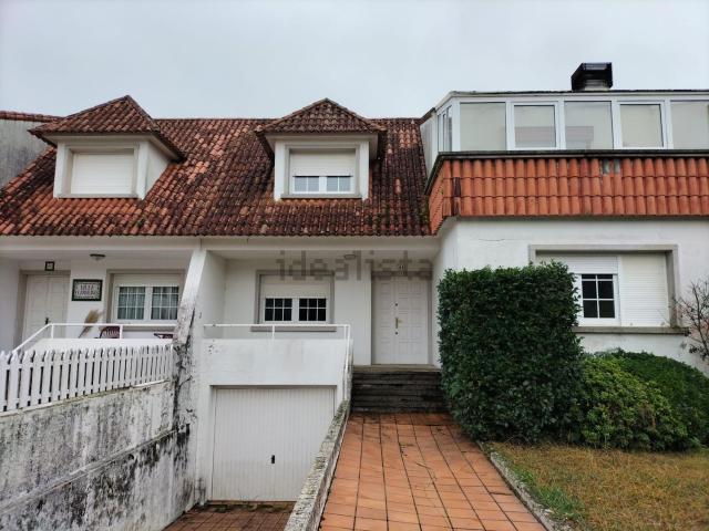 Casa en venta en O Rial, Vilagarcía