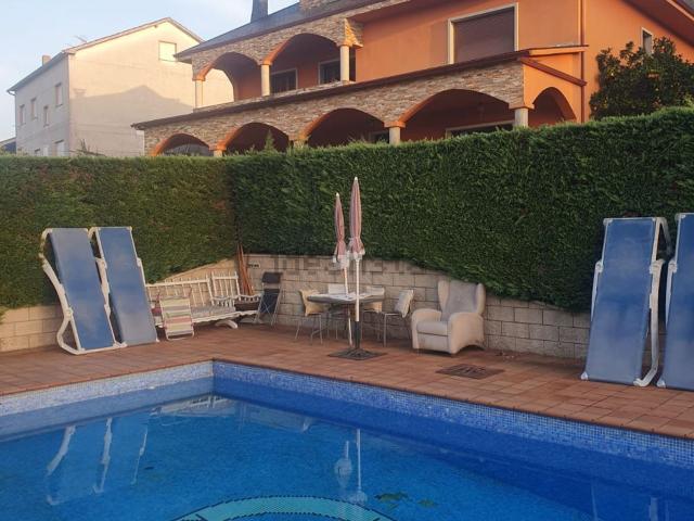 Casa en venta en A Torre, Vilagarcía De Arousa