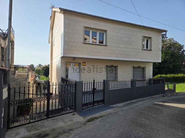 Casa en venta en Vilagarcía de Arousa, O Salnés