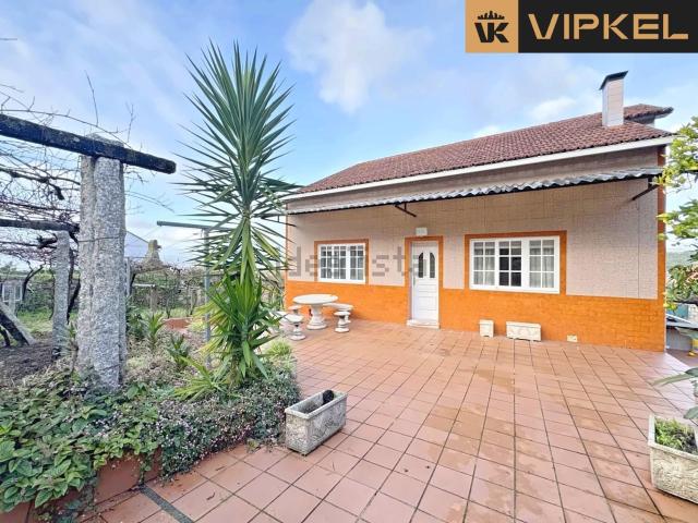 Casa en venta en Sobrán, Vilagarcía De Arousa