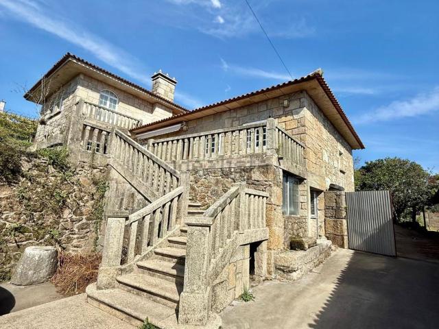 Casa en venta en Tremoedo, Vilanova De Arousa