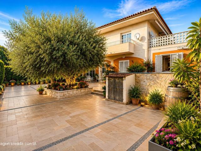 Casa en venta en Santa Maria, Garraf