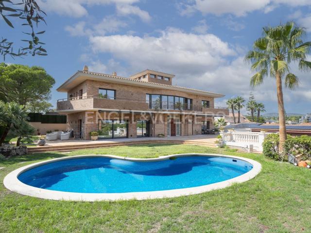 Casa en venta en Racó de Santa Llúcia, Garraf