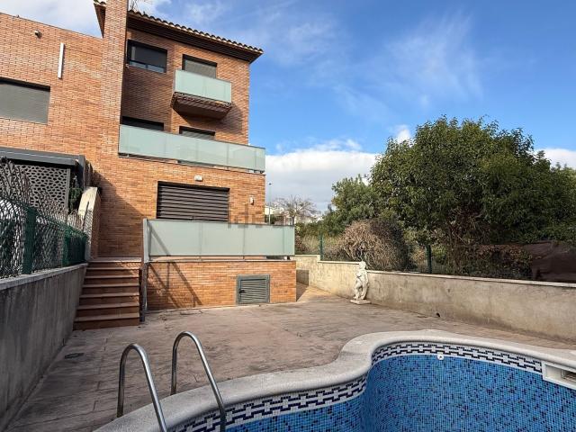 Casa en venta en Santa Maria, Garraf