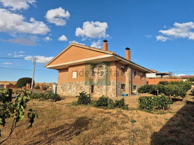 Casa en venta en Villabrázaro, Castilla y León