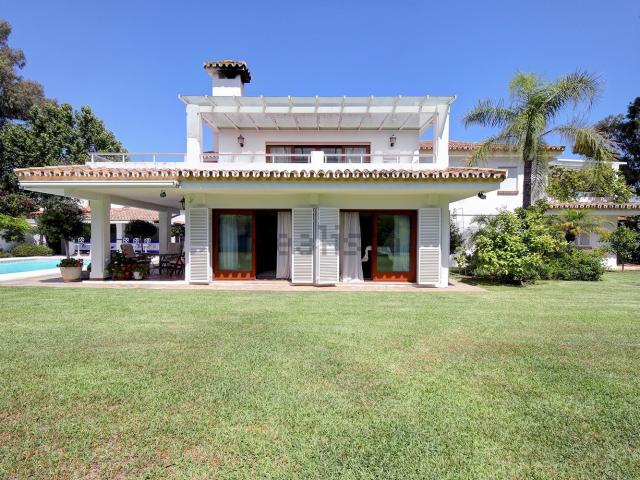 Casa en alquiler en Resinera-Voladilla, Costa del Sol Occidental