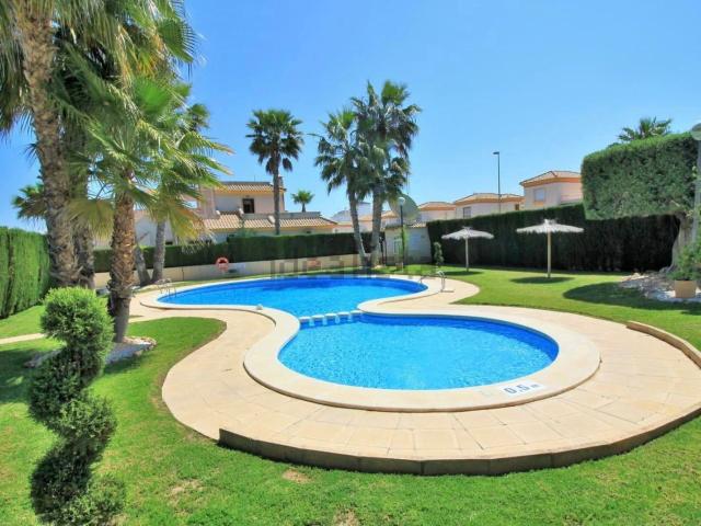 Casa en venta en Orihuela, Villa Martín