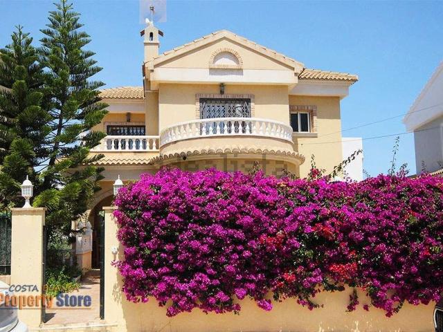 Casa en venta en Orihuela, Lomas de Campoamor