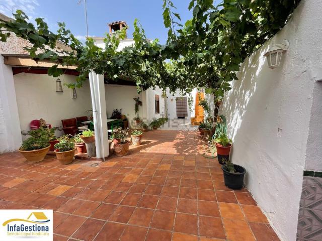 Casa en venta en Villanueva De Los Infantes, Castilla-La Mancha