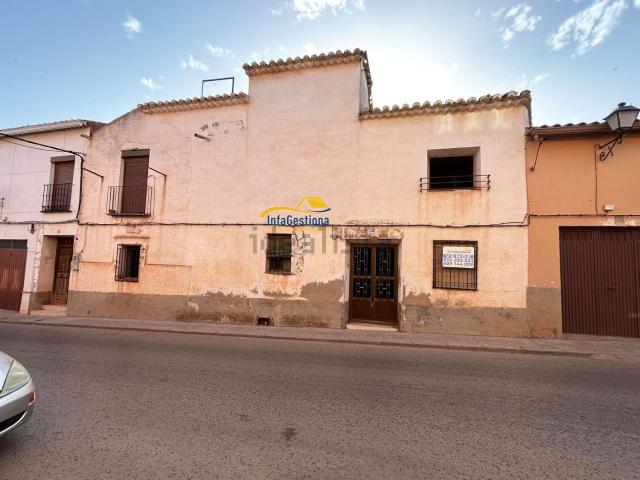 Casa en venta en Villanueva De Los Infantes, Castilla-La Mancha