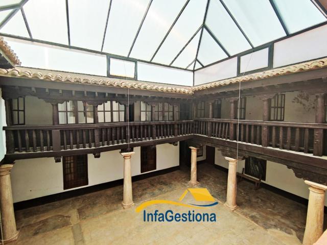 Casa en venta en Villanueva De Los Infantes, Castilla-La Mancha