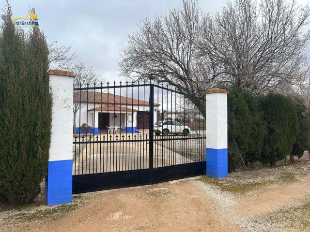 Casa en venta en Villanueva De Los Infantes, Castilla-La Mancha