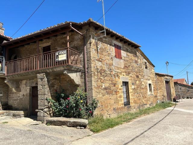 Casa en venta en Villardeciervos, Castilla y León